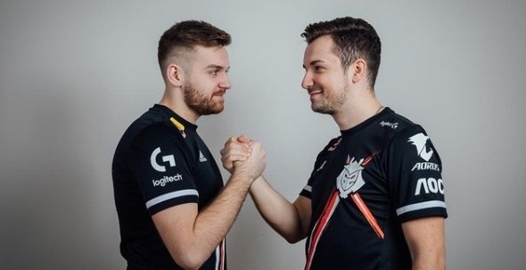 的为一垒踩 的为一垒踩